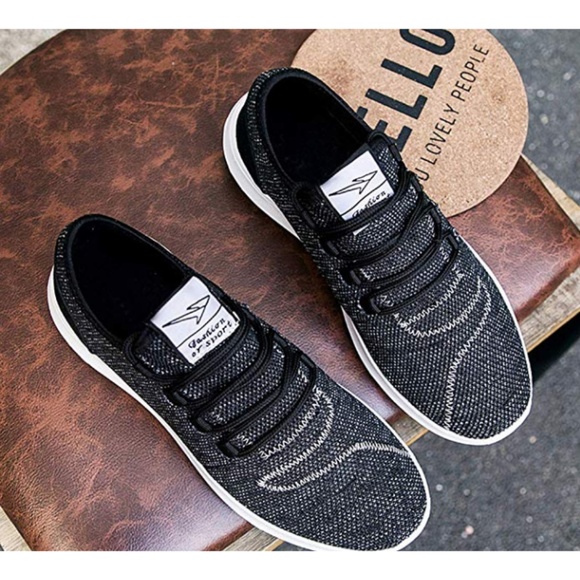 NWT Men's Fashionable Running Shoes - Picture 2 of 7